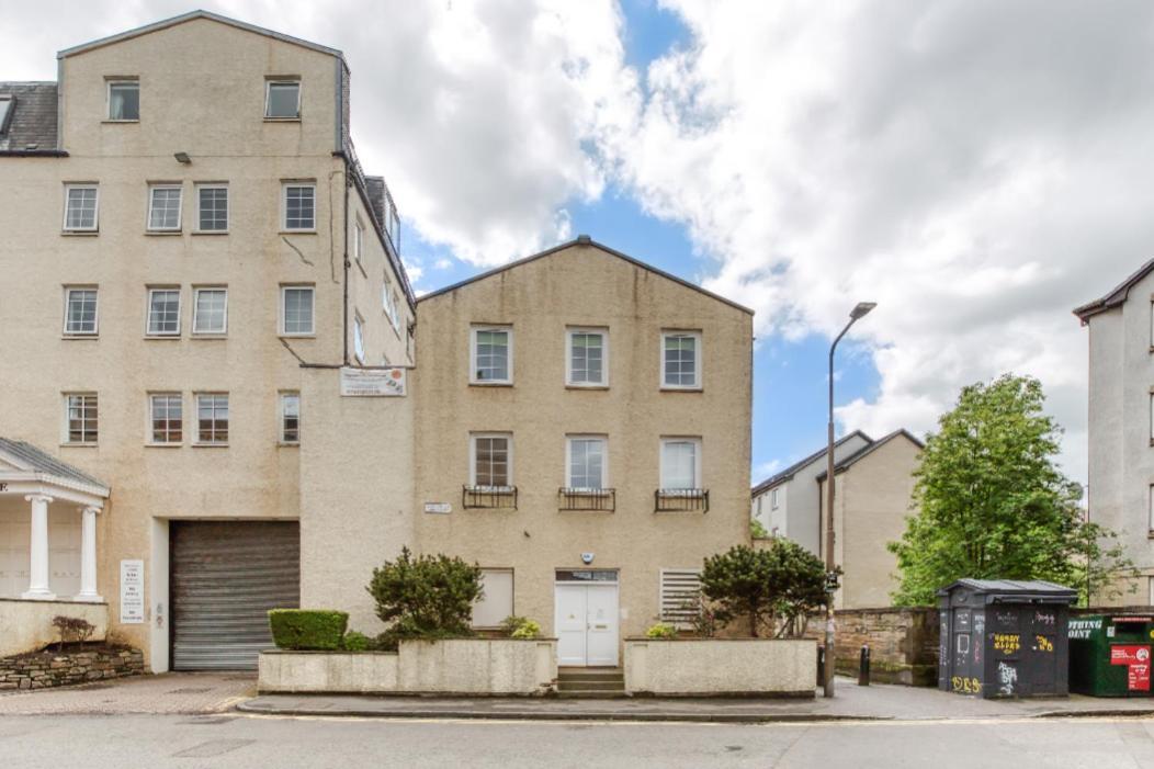 Central Bright 3 Bed Flat With Pool & Parking EDI Exterior photo